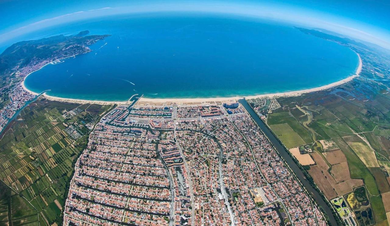 Apartamento 1ª Linea De Mar -Wifi- Aire Acondicionado Empuriabrava Eksteriør bilde