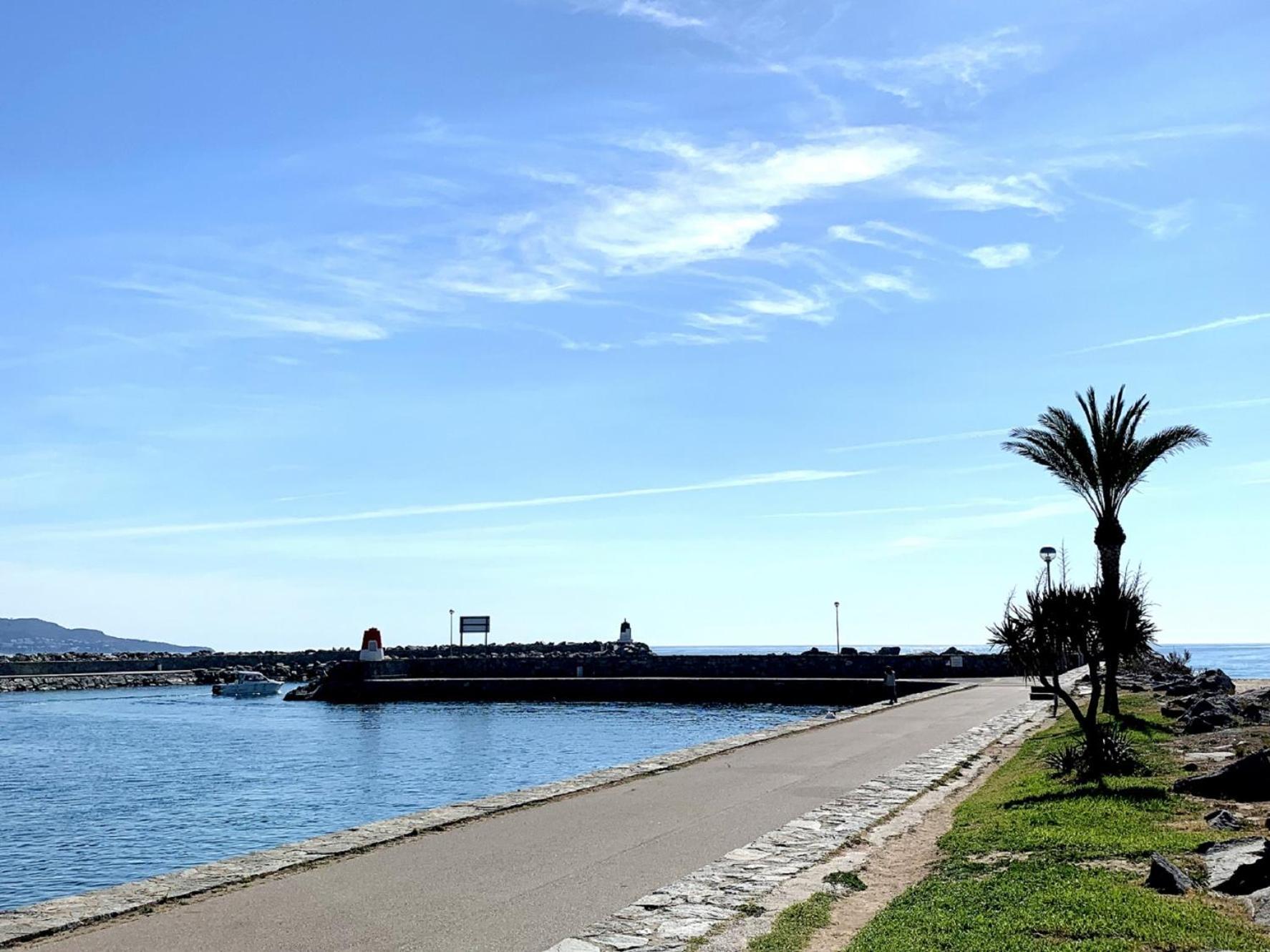 Apartamento 1ª Linea De Mar -Wifi- Aire Acondicionado Empuriabrava Eksteriør bilde